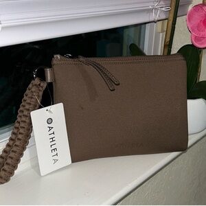 MEDIUM ATHLETA ZIP WRISTLET NWOT- see pics